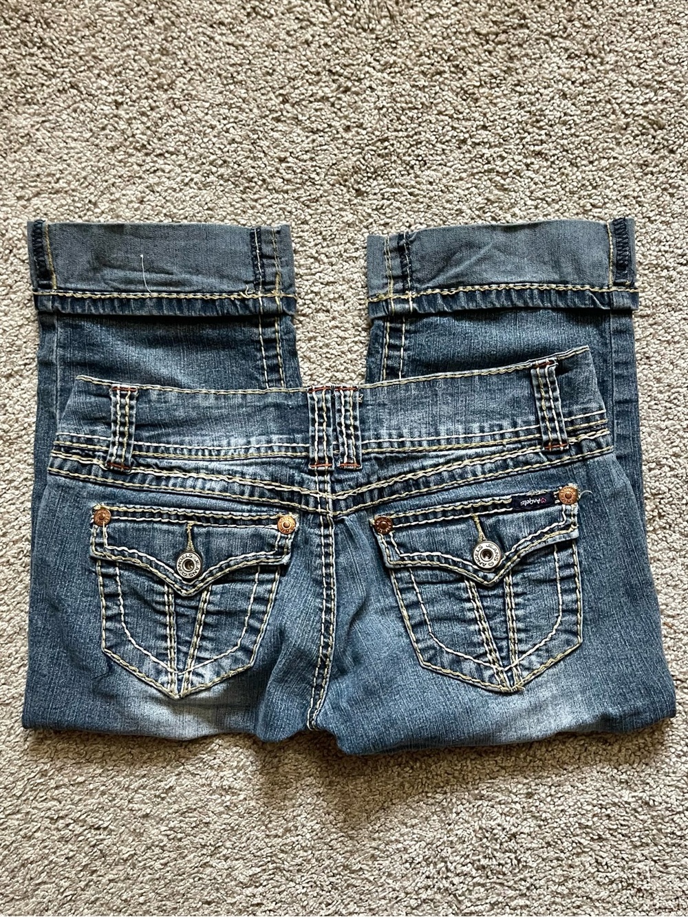 Vintage Angels Embroidered Capri Jeans Size 7